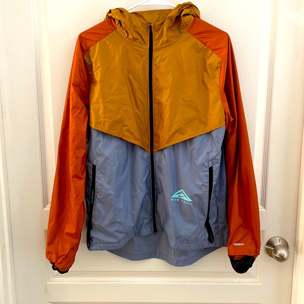Nike Trail Men’s Running Jacket